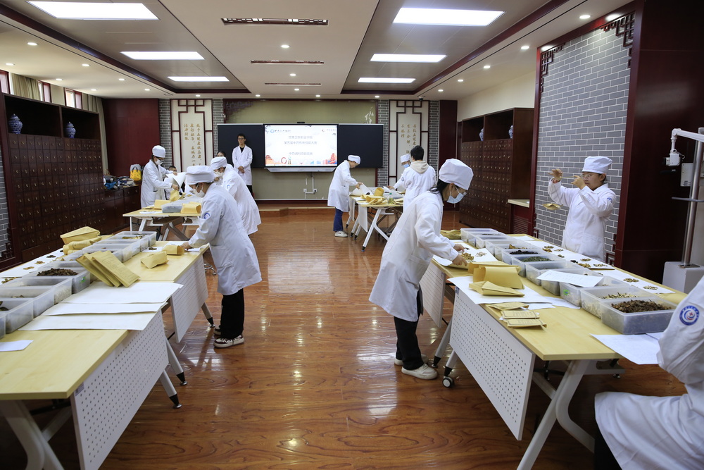 1702280033983019824.jpg 2_调整大小.jpg